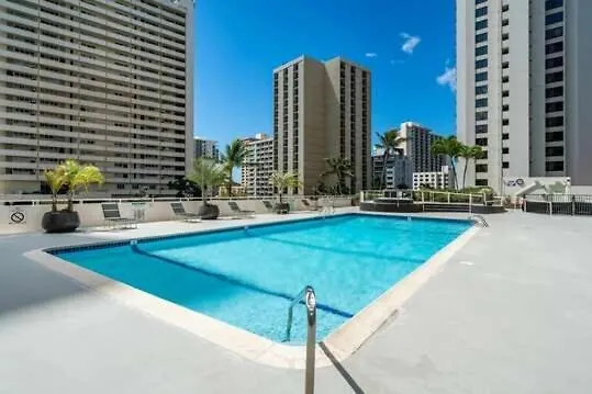 Artsy 32Nd Floor Condo With Modern Furnishings & Gorgeous Ocean Views Condo Honolulu Lejlighed