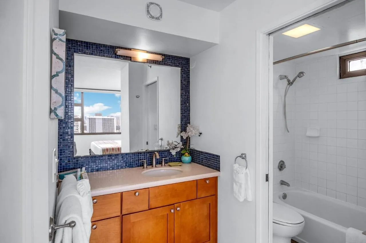 아파트 Artsy 32Nd Floor Condo With Modern Furnishings & Gorgeous Ocean Views Condo 호놀룰루